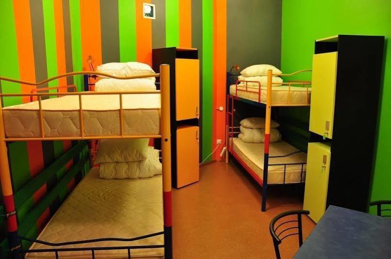 The Georgehouse Hostel Львов Экстерьер фото